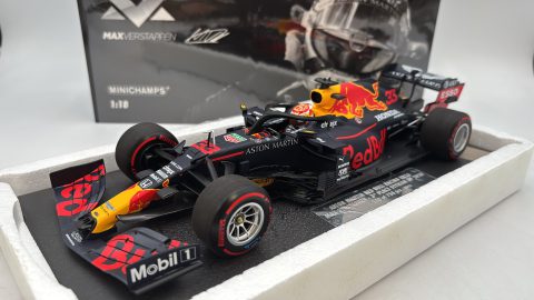 Minichamps Aston Martin Red Bull Racing RB16 Verstappen 3rd Styrian GP 2020 1/18