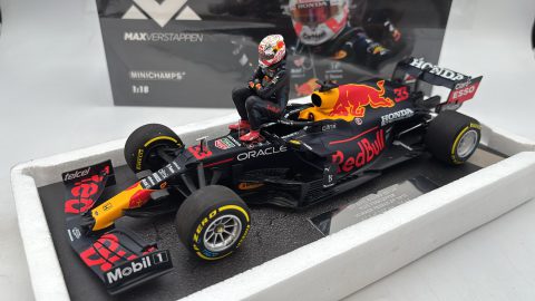 Minichamps Red Bull Racing RB16B Verstappen Winner France GP 2021 1/18 Serie Max Verstappen Webshop
