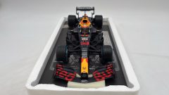 Minichamps Red Bull Racing RB16B Verstappen Winner Belgian GP 2021 1/18 Serie Max Verstappen Webshop - foto 2