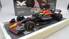Minichamps Oracle Red Bull Racing RB18 Verstappen Winner Belgian GP 2022 1/18 - scala 1:18