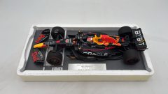 Minichamps Oracle Red Bull Racing RB18 Verstappen Winner Dutch GP 2022 1/18 - foto 4