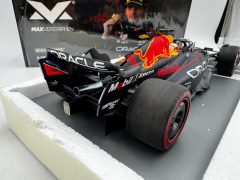 Minichamps Oracle Red Bull Racing RB19 Verstappen Winner Australian GP 2023 1/18 Serie Max Verstappen Webshop - foto 4