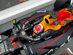 Minichamps Oracle Red Bull Racing RB19 Verstappen Winner Australian GP 2023 1/18 Serie Max Verstappen Webshop - foto 7