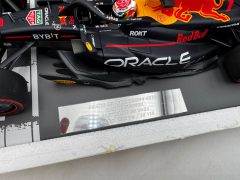 Minichamps Oracle Red Bull Racing RB19 Verstappen Winner Australian GP 2023 1/18 Serie Max Verstappen Webshop - foto 2