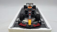 Minichamps Oracle Red Bull Racing RB19 Verstappen Winner Monaco GP 2023 1/18 Serie Max Verstappen Webshop - foto 2