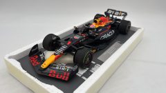 Minichamps Oracle Red Bull Racing RB19 Verstappen Winner Monaco GP 2023 1/18 Serie Max Verstappen Webshop - foto 3