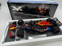 Minichamps Oracle Red Bull Racing RB19 Verstappen Winner Austin GP 2023 1/18 - scala 1:18