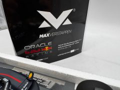 Minichamps Oracle Red Bull Racing RB20 Verstappen Winner Emilia-romagna GP 2024 1/18 - foto 6