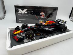 Minichamps Oracle Red Bull Racing RB20 Verstappen Winner Emilia-romagna GP 2024 1/18 - scala 1:18