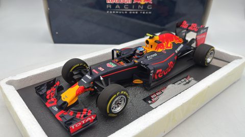 Minichamps Red Bull Racing Tag Heuer RB12 Verstappen 1st F1 Win Spanish GP 2016 1/18