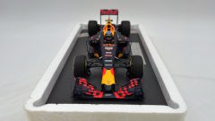 Minichamps Red Bull Racing Tag Heuer RB12 Verstappen 1st F1 Win Spanish GP 2016 1/18 - foto 2