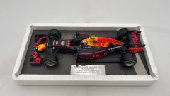Minichamps Red Bull Racing Tag Heuer RB12 Verstappen 3rd Brazilian GP 2016 1/18 - foto 4
