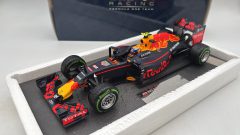 Minichamps Red Bull Racing Tag Heuer RB12 Verstappen 3rd Brazilian GP 2016 1/18 - scala 1:18