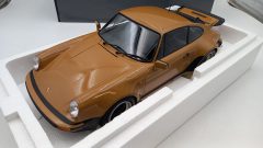 Minichamps Porsche 911 Turbo 1977 1/12 - scala 1:12