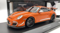 Minichamps Porsche 911 GT3 RS 4.0 2011 1/18 - scala 1:18