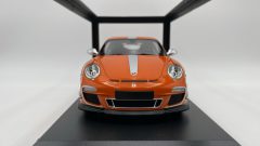 Minichamps Porsche 911 GT3 RS 4.0 2011 1/18 - foto 2