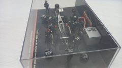 Minichamps diorama pitstop McLaren MP4-14 Hakkinen 1999 1/43, teca con qualche segno - foto 2