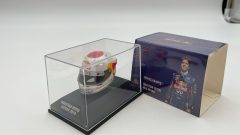 Minichamps casco helmet Arai Sebastian Vettel Suzuka 2010 1/8 - scala 1:8