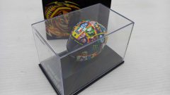 Minichamps casco helmet AGV V. Rossi Laguna Seca 2010 1/8 - scala 1:8