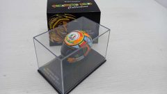 Minichamps casco helmet AGV V. Rossi Quatar 2011 1/8 - scala 1:8