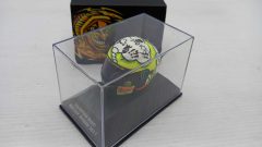 Minichamps casco helmet AGV V. Rossi Misano 2011 1/8 - scala 1:8