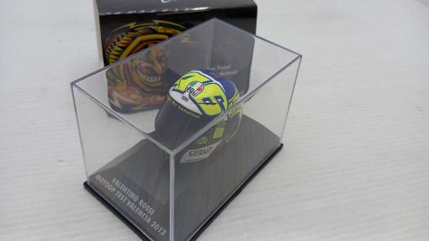 Minichamps casco helmet AGV V. Rossi test Valencia 2013 1/8