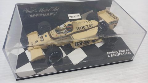 Minichamps Arrows BMW A8 T. Boutsen 1985 1/43, teca con qualche segno