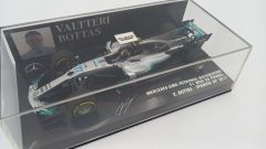 Minichamps Mercedes-AMG W08 EQ Power Valtteri Bottas Spanish GP 2017 1/43 - foto 5