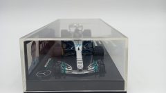 Minichamps Mercedes-AMG W08 EQ Power Valtteri Bottas Spanish GP 2017 1/43 - foto 2