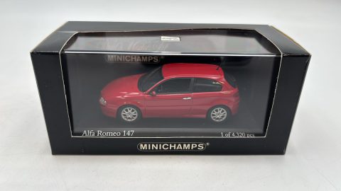 Minichamps Alfa Romeo 147 2001 1/43