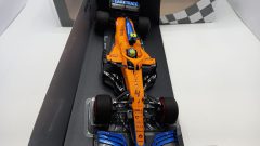 Minichamps McLaren MCL35M L. Norris Pole Position Russian GP 2021 1/18 - foto 6