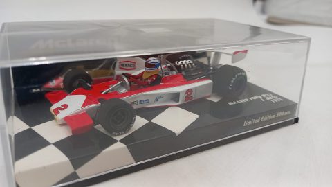 Minichamps McLaren Ford M23 J. Mass 1975 1/43