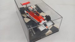 Minichamps McLaren Ford M26 J. Mass 1977 1/43, teca lievemente segnata - foto 2