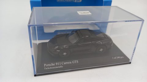 Minichamps Porsche 911 (992.2) Carrera 2025 1/64