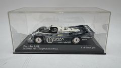 Minichamps Porsche 956L le mans 1983 1/43,  senza scatola originale, Teca usurata e leggermente rovinata - scala 1:43