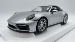 Minichamps Porsche 911 Targa 4 GTS 1/18 - foto 3