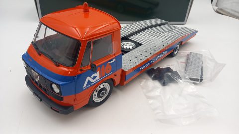 Mitica carro attrezzi Alfa Romeo A12 (F12) seconda serie ACI Soccorso Stradale 1977 1/18