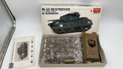 Academy Model M-10 Destroyer U.S. Army Tank 1/35 - scala 1:35