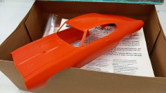 Monogram Pontiac GTO The Judge 1969 1/24, kit di montaggio completo, confezione usurata - foto 2