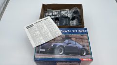 Monogram Porsche 911 Turbo 1/24 kit di montaggio - foto 2