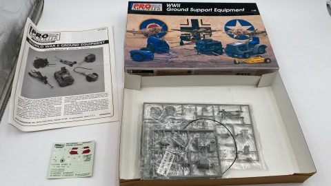 Monogram Ground Support Equipment 1/48 kit di montaggio equipaggiamento da supporto terrestre