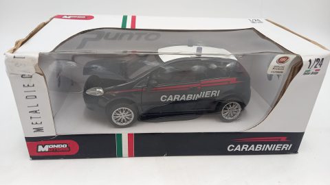 Mondo Motors Fiat Punto Carabinieri 1/24, confezione usurata