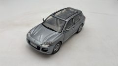 Motormax Porsche Cayenne Turbo 1/24 senza scatola originale - foto 1