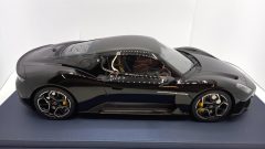 Maserati Model MC20 2021 1/12, su licenza ufficiale Maserati, completa di teca, edizione limitata e numerata di 50 pz. - foto 6