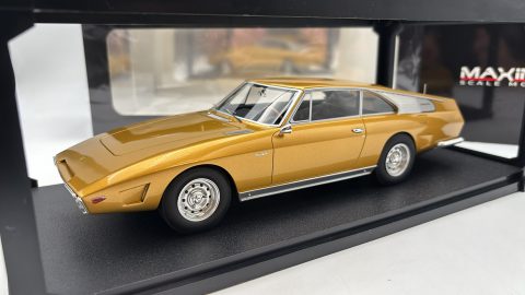 Maxima Ferrari 330GT 2+2 Navarro Special 1966 1/18