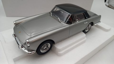 Matrix Ferrari 250 GT Coupe Pininfarina 1958 1/18