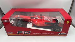 MJX Ferrari F10 1/10 modello radiocomandato completo di radiocomando, 27MHz, scatola lievemente usurata - scala 1:10