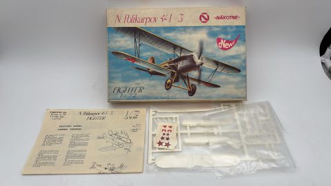 Nakotne N.Polikarpov 1-3 1/72 kit di montaggio aereo militare
