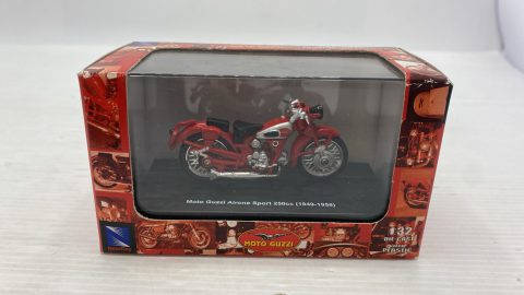 NewRay Moto Guzzi Airone Sport 250cc 1949-1958 1/32