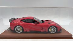 Novitec 812 N-Largo Red Scuderia 1/18 - foto 4